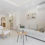 New Modern Apartment, 2br, Pool, Flores Del Golf *
