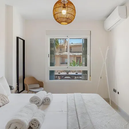 Apartamento New Modern Apartment, 2br, Pool, Flores Del Golf Sitio de Calahonda